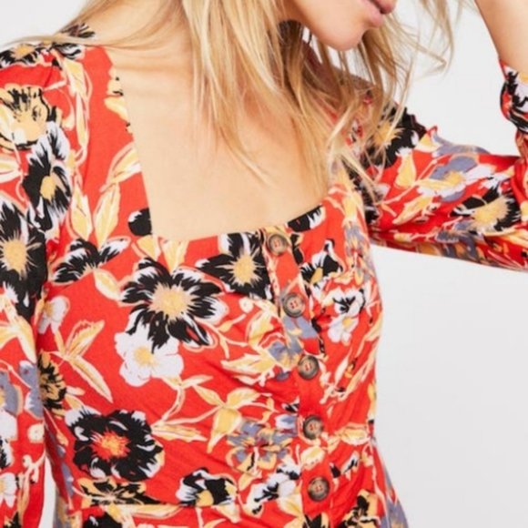 Free People Red Floral Button Front Dress Size 6 NWT - Picture 3 of 16